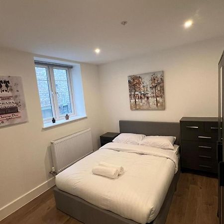 דירות Sleep 10 London Chelsea Bridge Tower Bridge Wrc מראה חיצוני תמונה