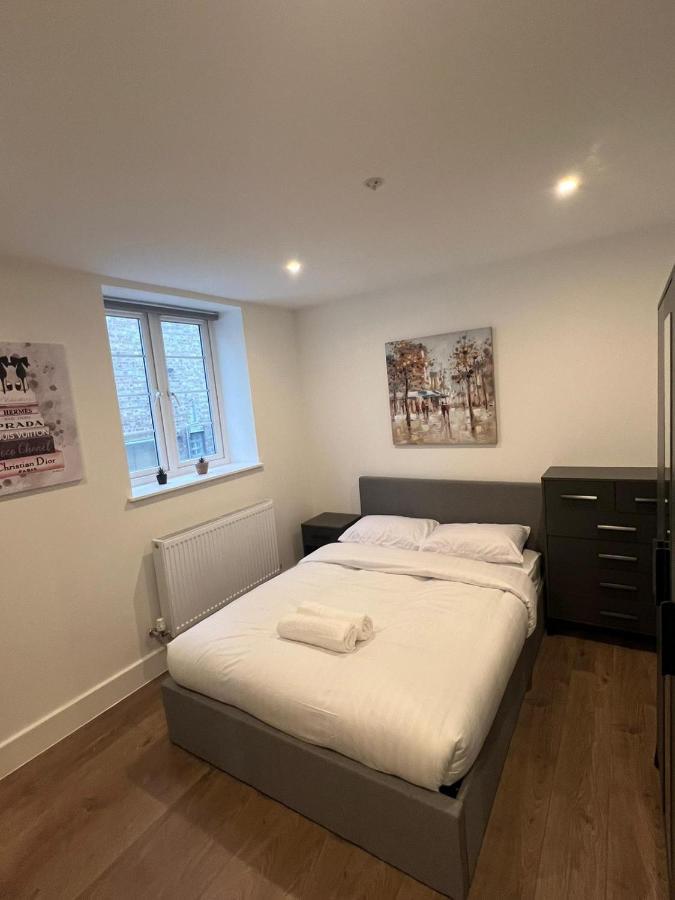 דירות Sleep 10 London Chelsea Bridge Tower Bridge Wrc מראה חיצוני תמונה